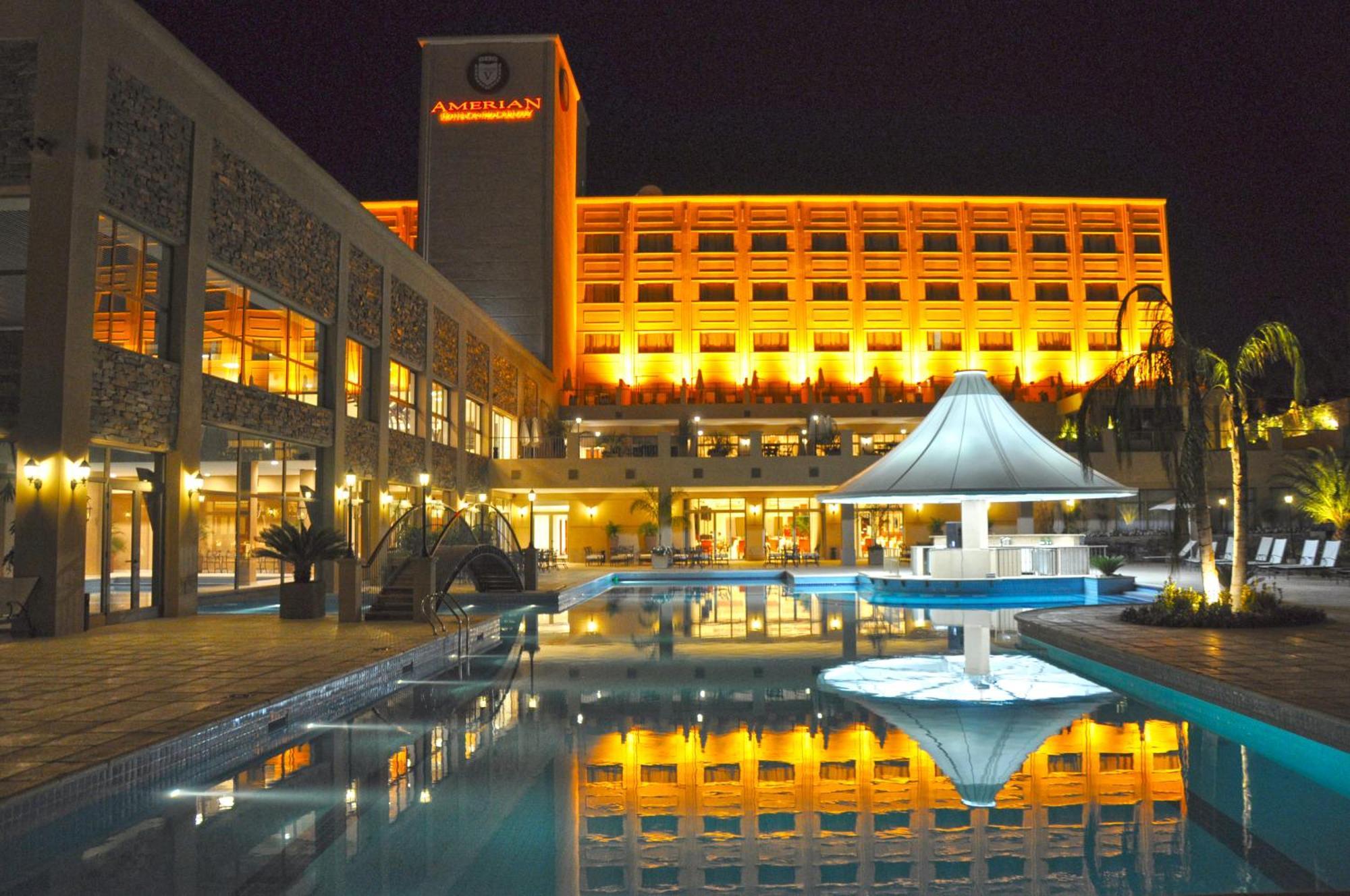 Amérian Hotel Casino Carlos V Termas de Río Hondo Exterior foto