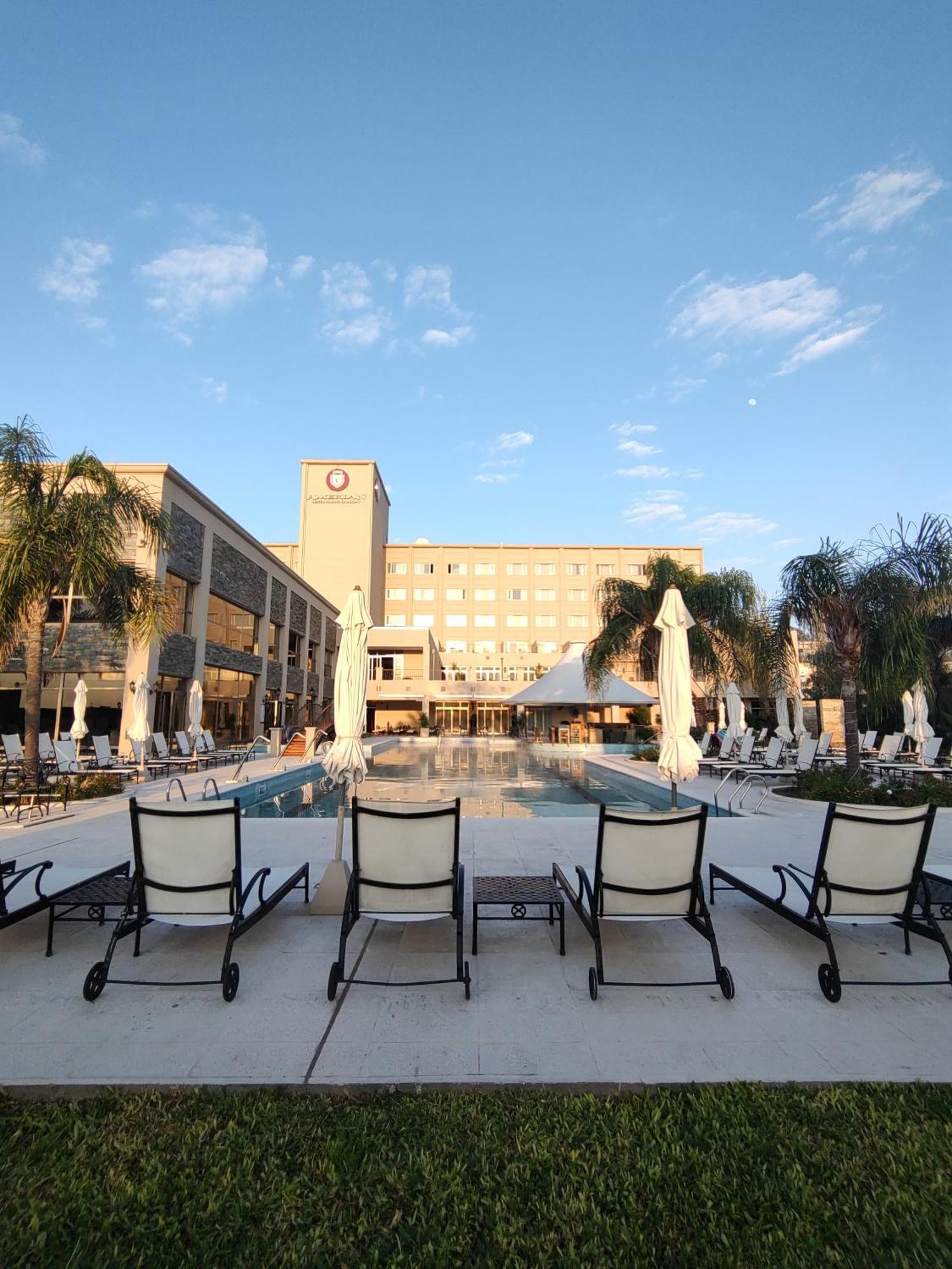 Amérian Hotel Casino Carlos V Termas de Río Hondo Exterior foto